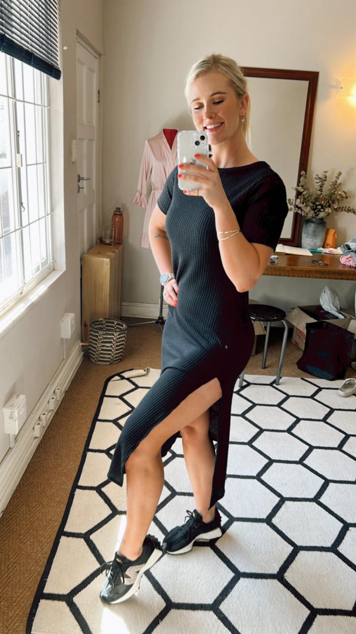 BLACK WAFFLE KNIT DRESS