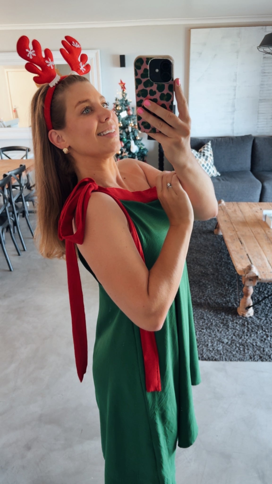 CHRISTMAS COLOURBLOCK DRESS- GREEN
