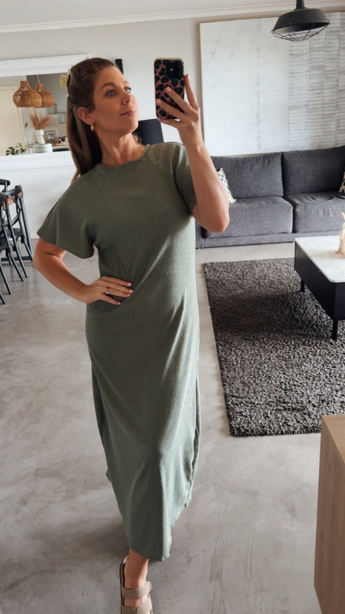OLIVE RAGLAN SLEEVE DRESS