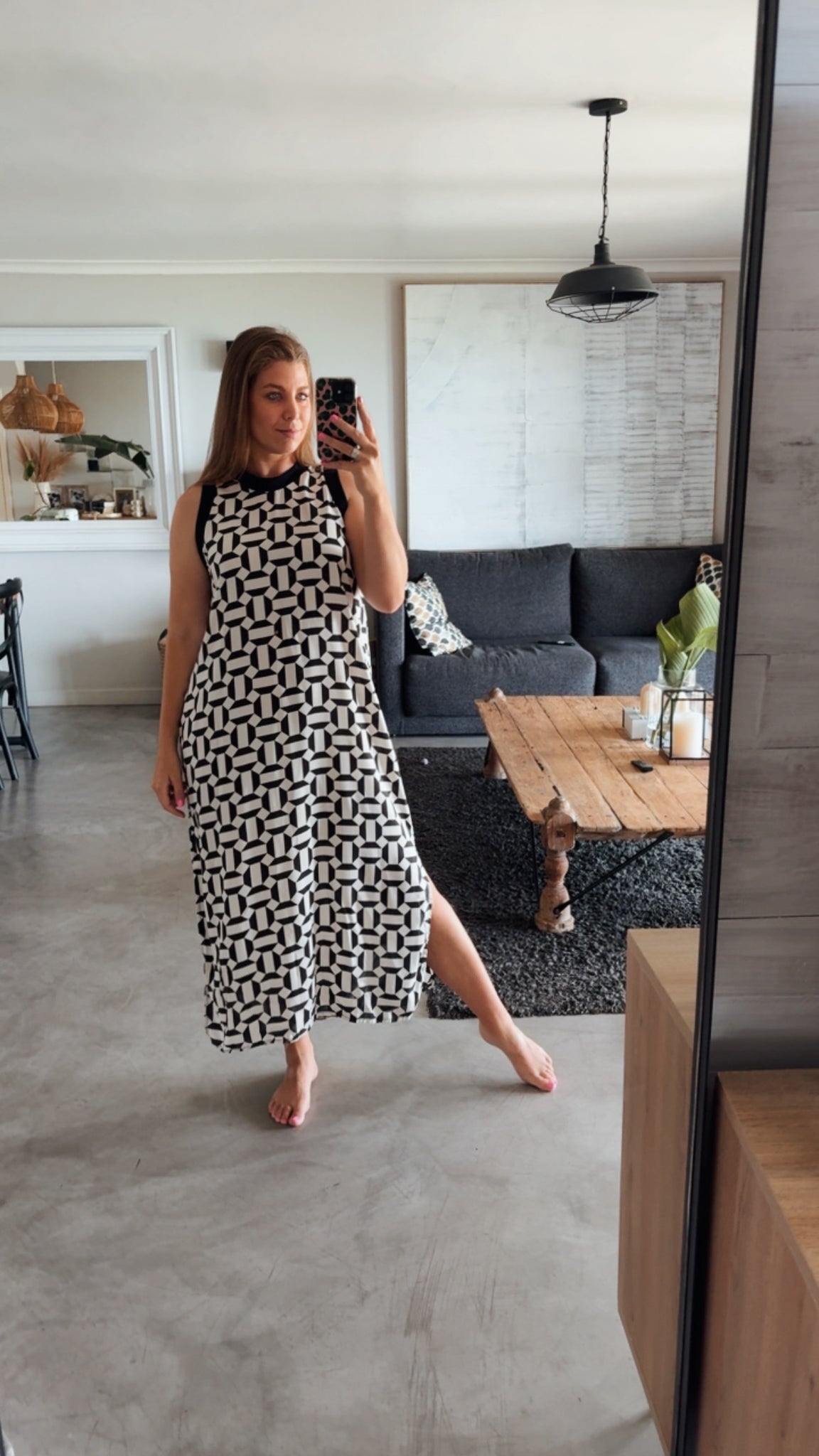 BLACK/WHITE COLOURBLOCK DRESS