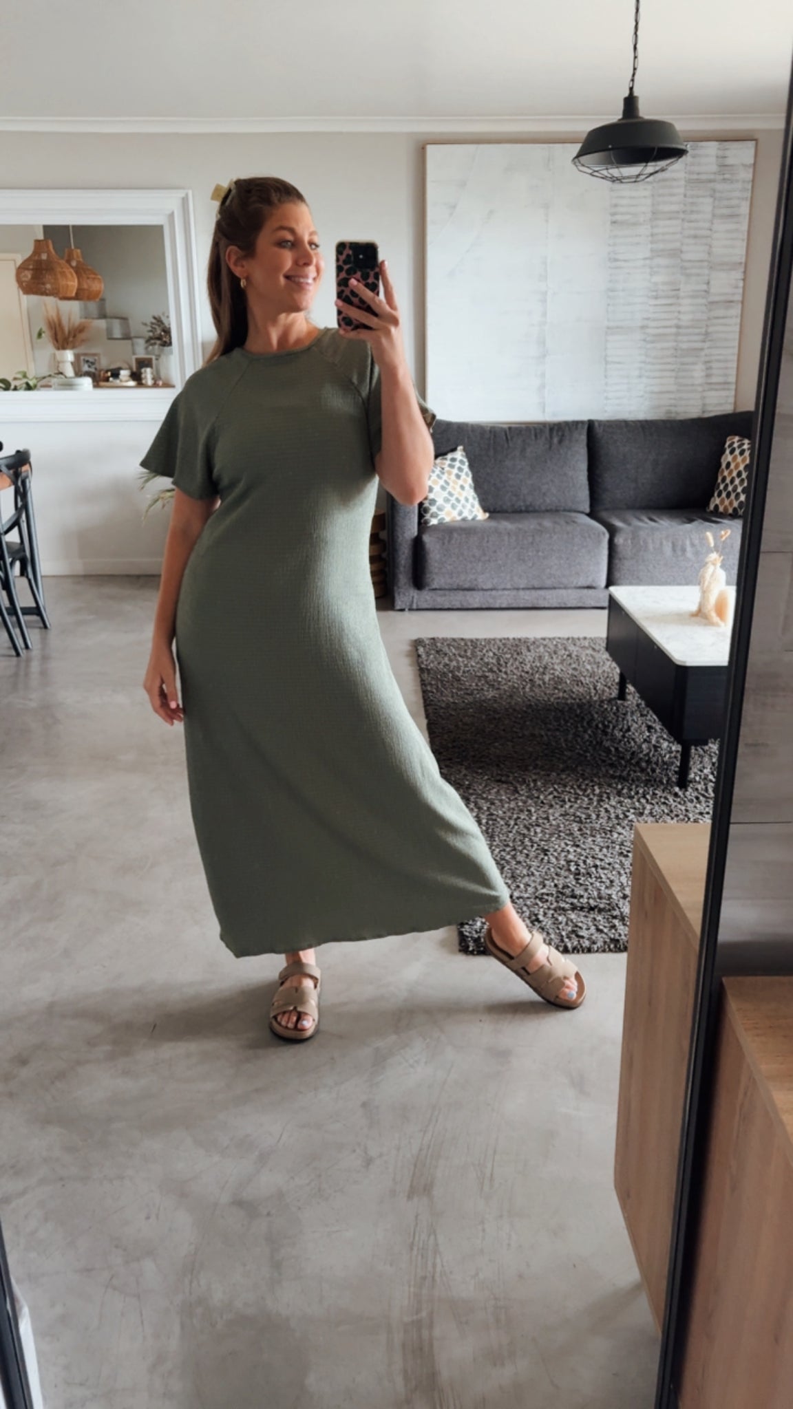 OLIVE RAGLAN SLEEVE DRESS