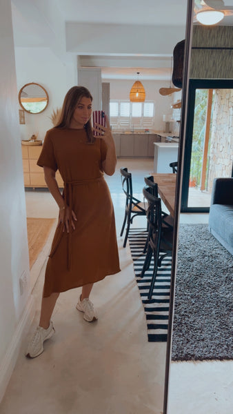 TOBACCO WAFFLE KNIT DRESS