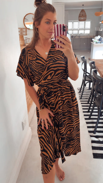 CARAMEL WRAP DRESS