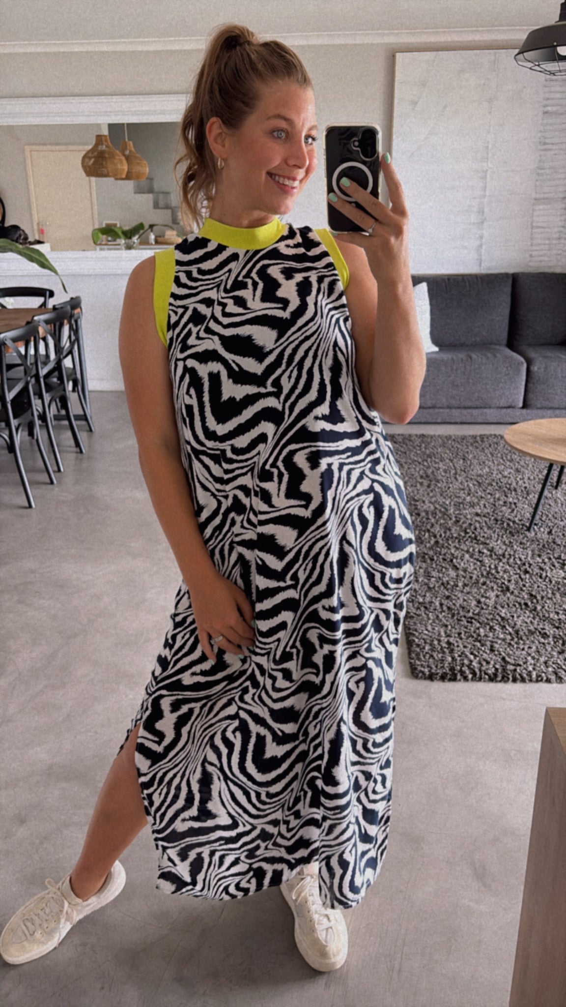 NAVY ZEBRA PRINT WITH LIME RIB KNIT