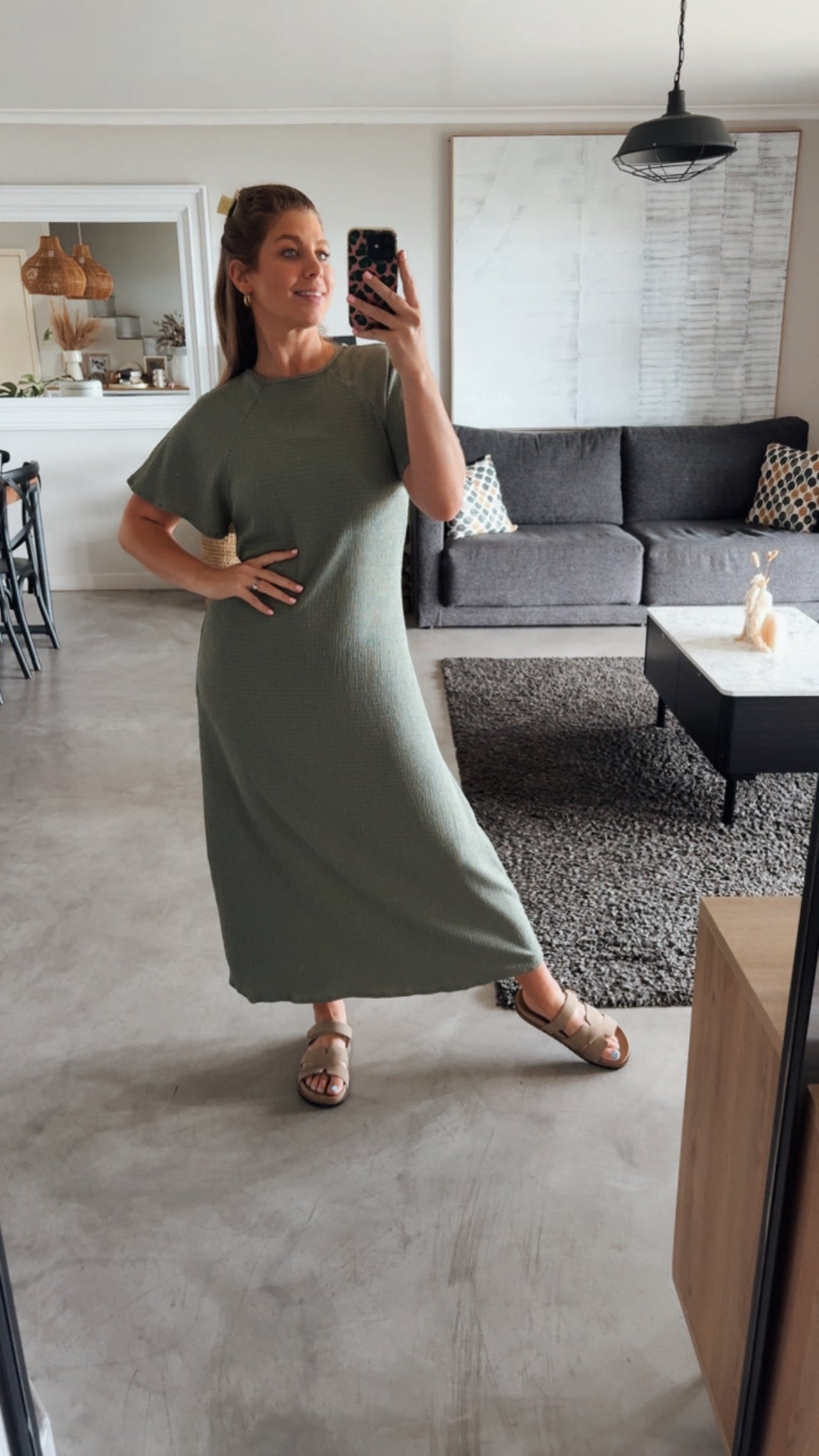 OLIVE STRETCH BUBBLE CREPE DRESS