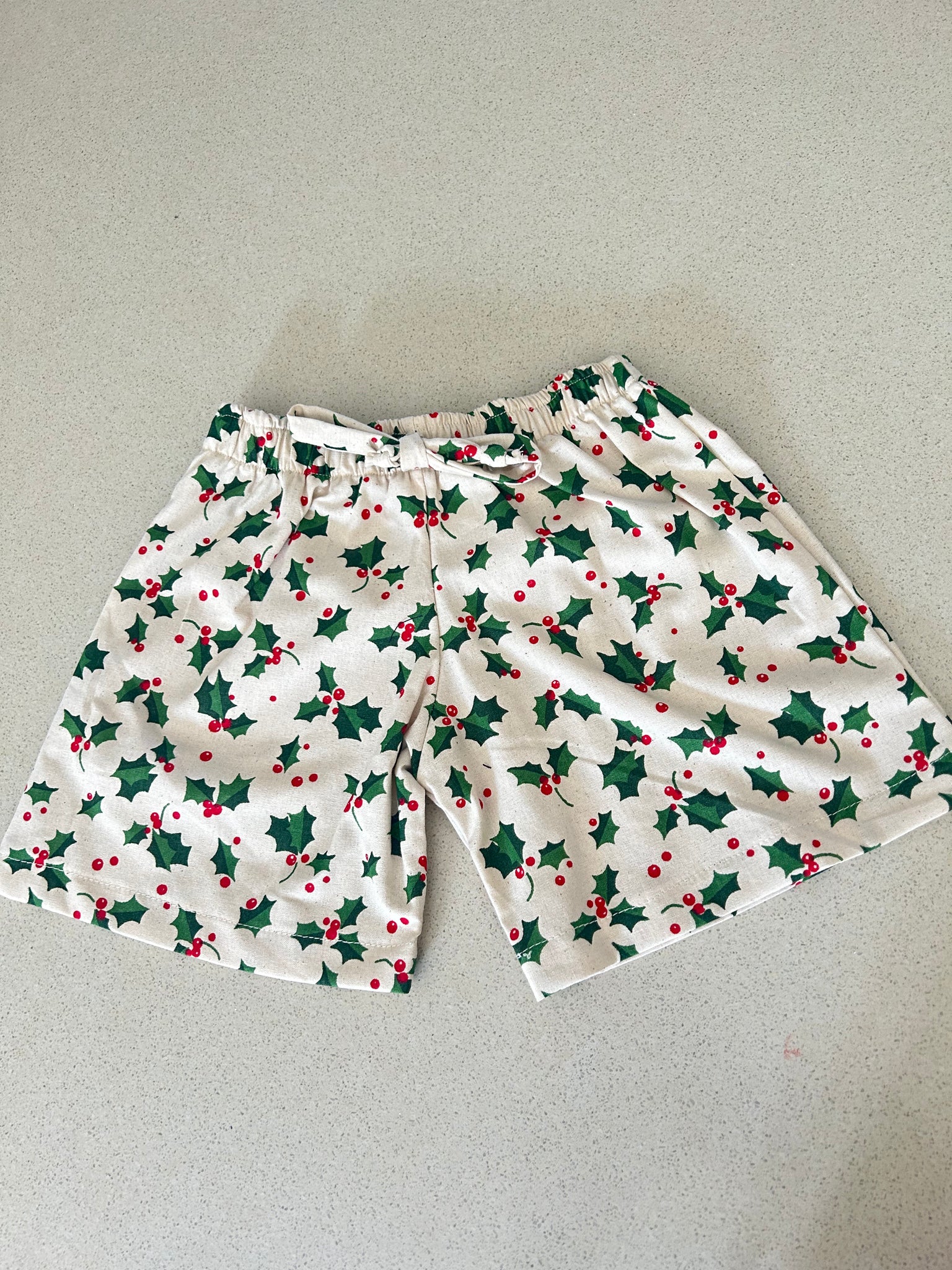 BABY BOY CHRISTMAS SHORTS - MISTLETOES